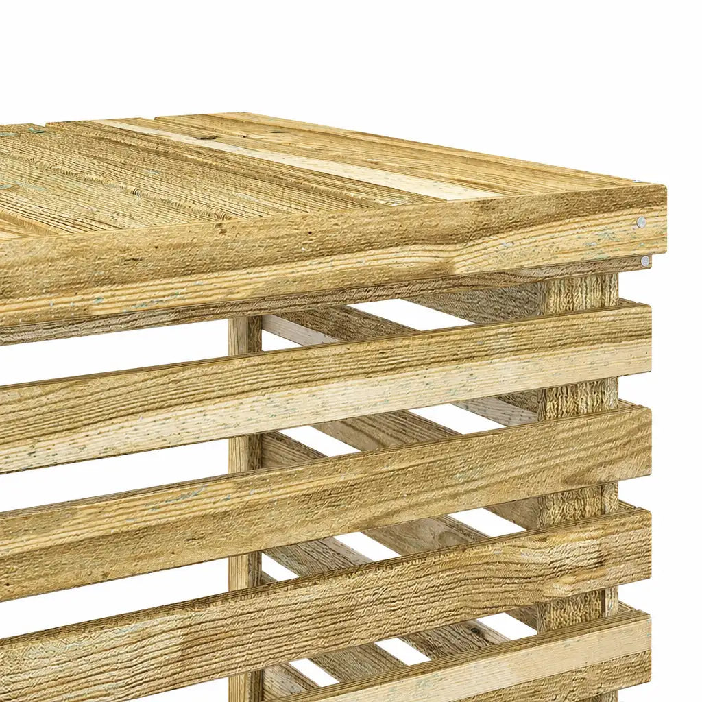 Détail des lattes en bois de pin traité du cache climatiseur extérieur
