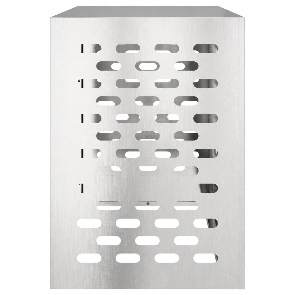 Détail des perforations du cache climatiseur inox, vue rapprochée